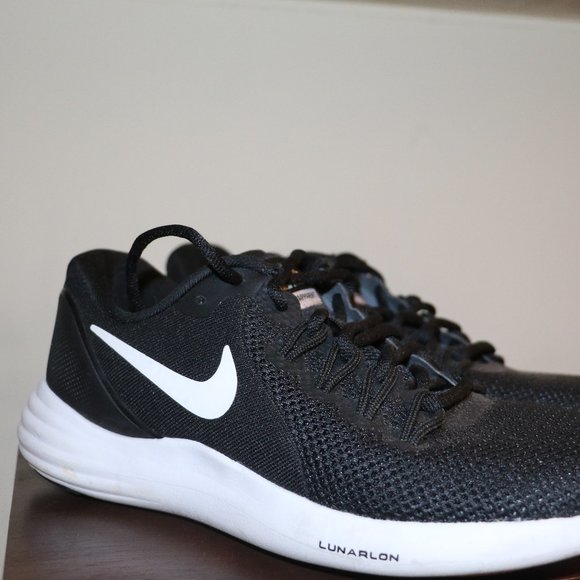 Nike Black Lunar Apparent Sneakers - Picture 2 of 4
